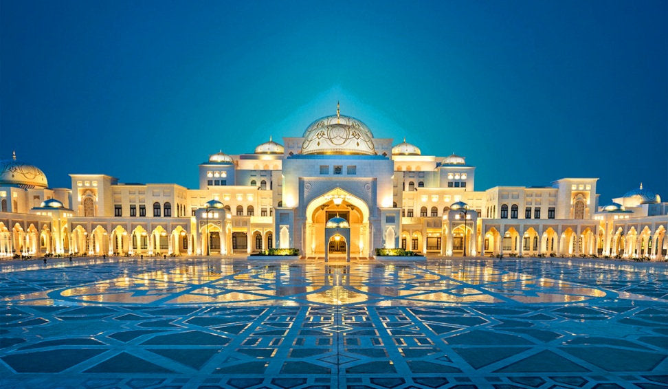 Abu Dhabi - Stopover